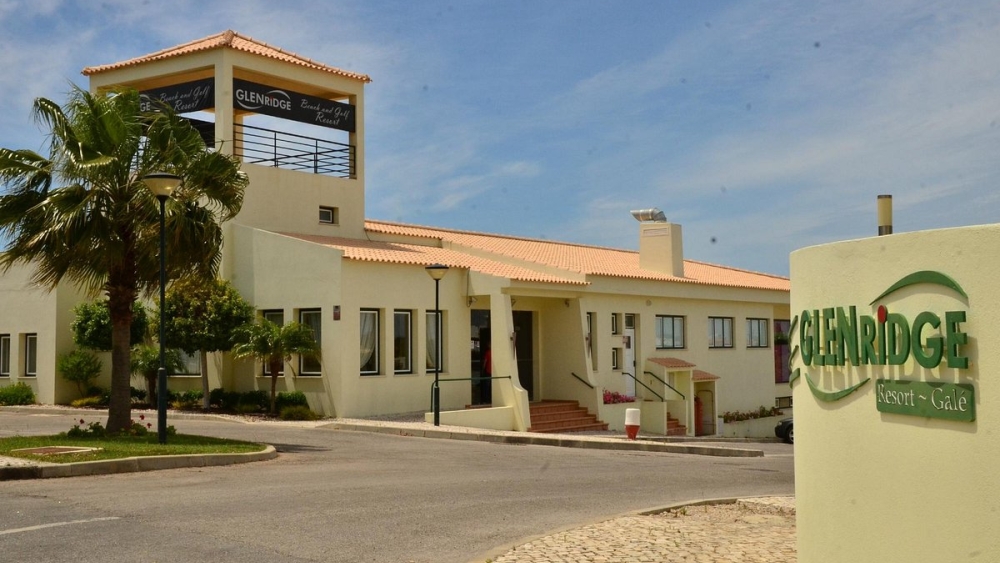 Glenridge Beach and Golf Resort